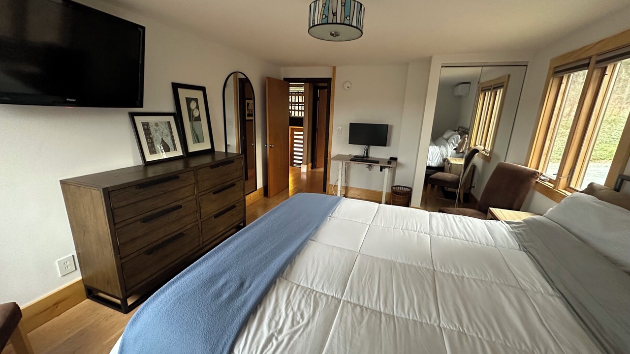 Photo of Bedroom in Monroe Bridge