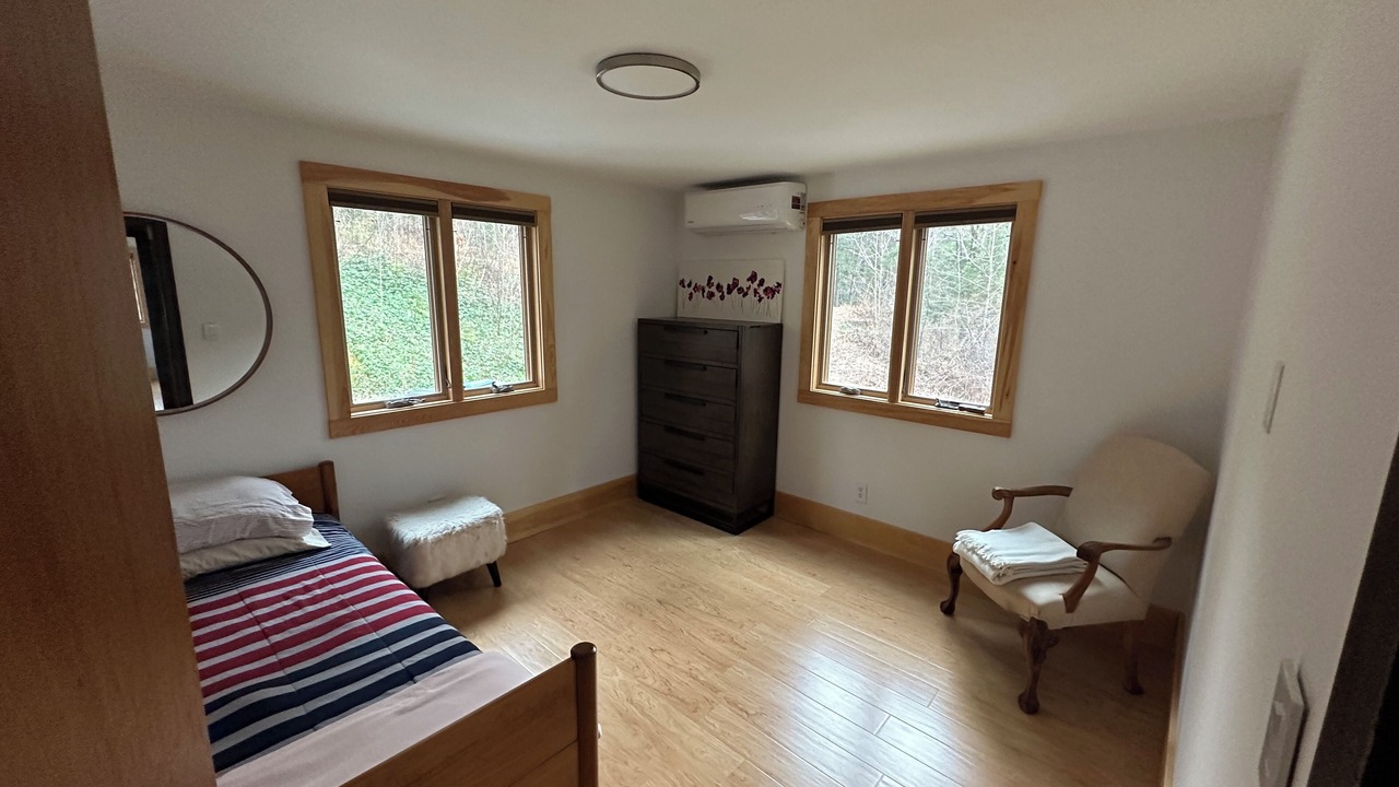 Photo of Bedroom in Monroe Bridge