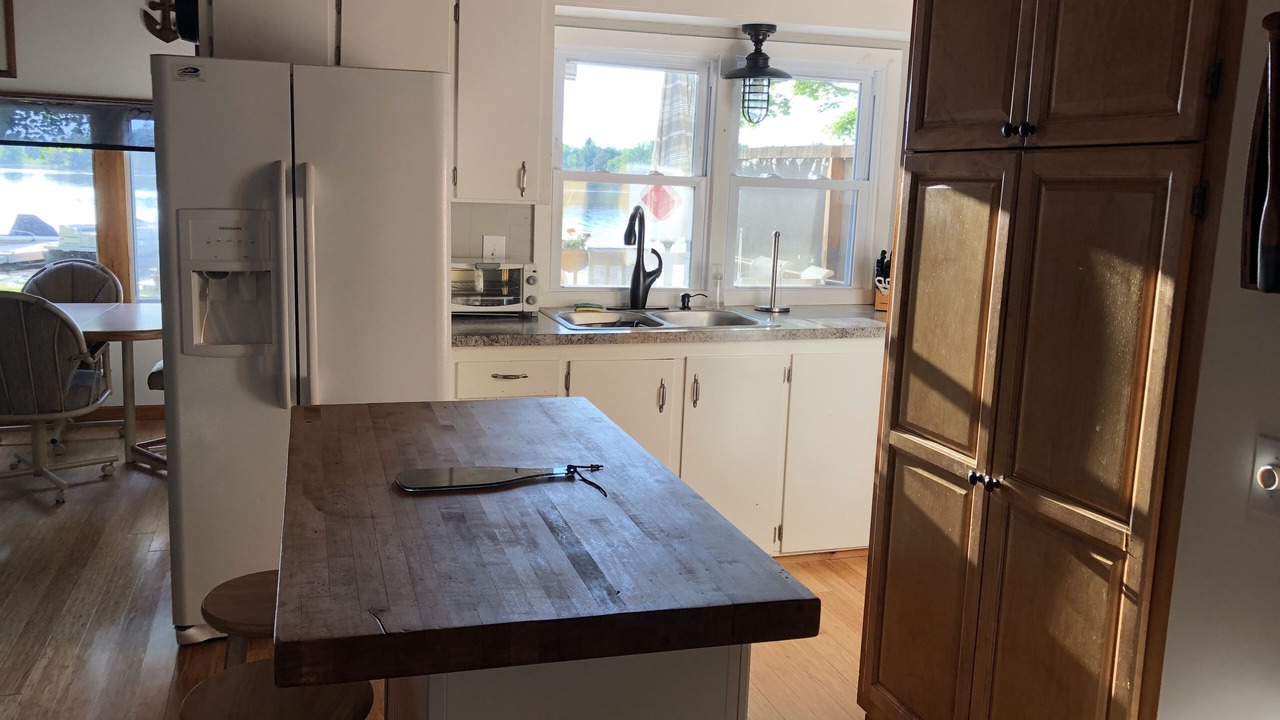 Photo of Kitchen in Redwood