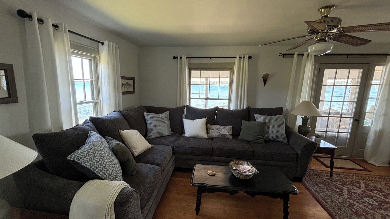 Photo of Livingroom in Auburn