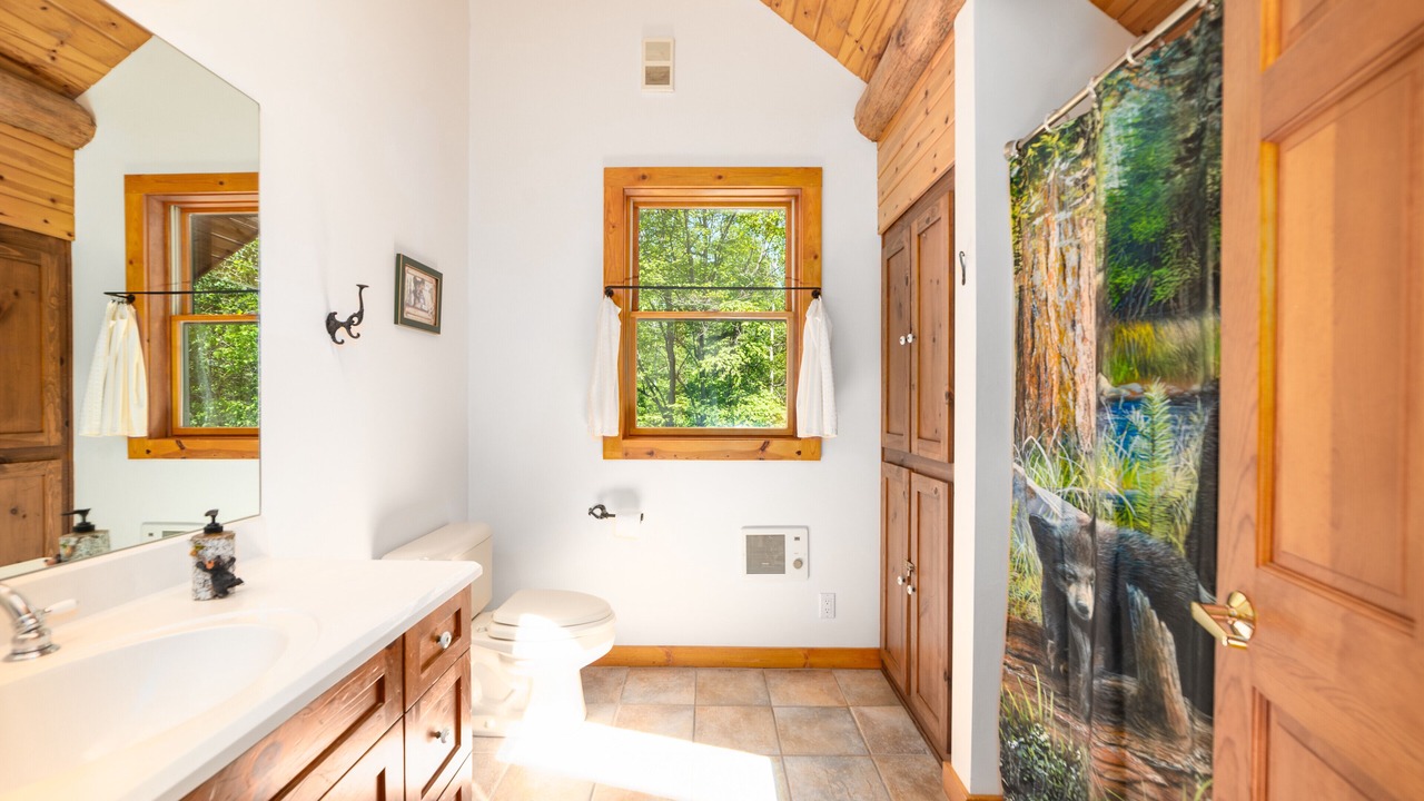 Photo of Bathroom in Sturgeon Bay