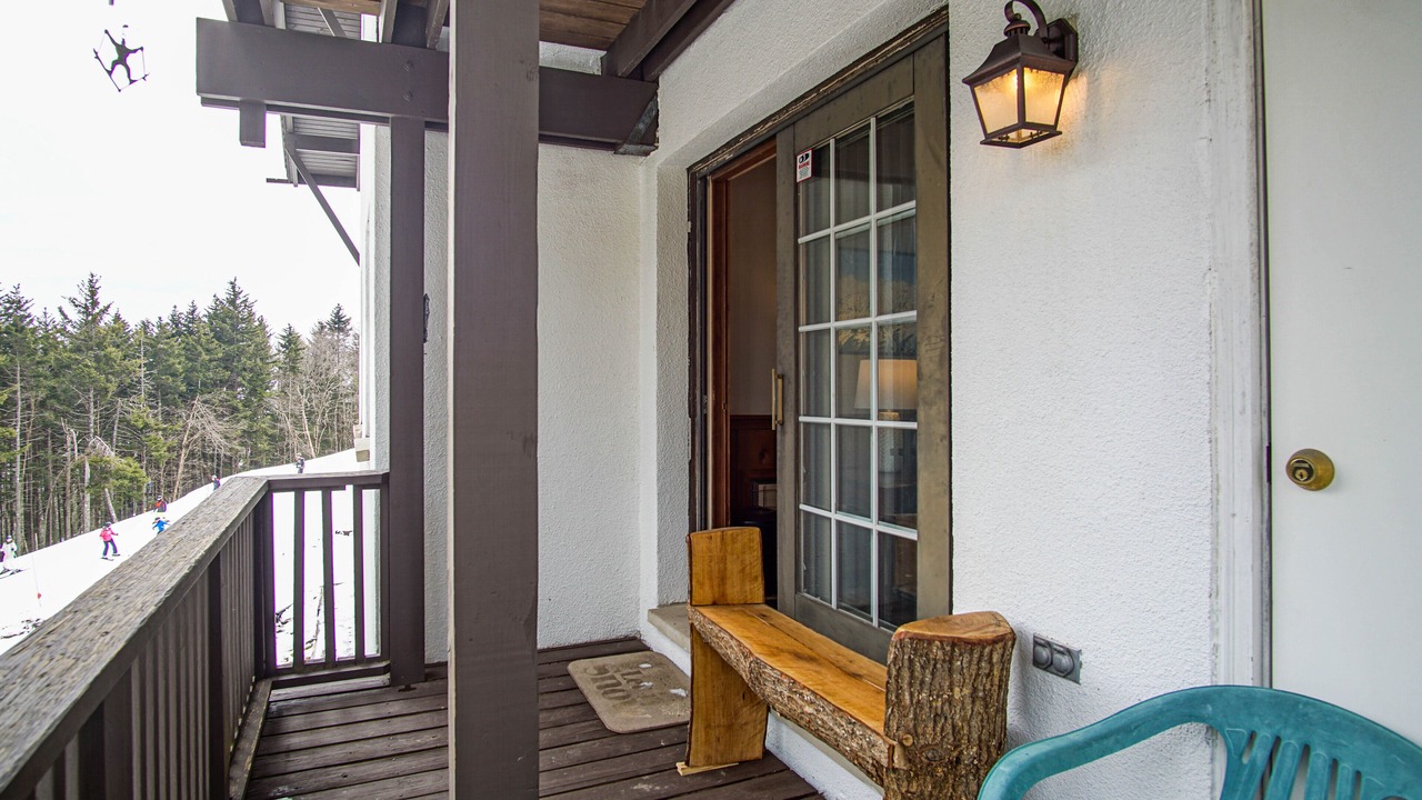 Photo of Patio Balcony in Snowshoe