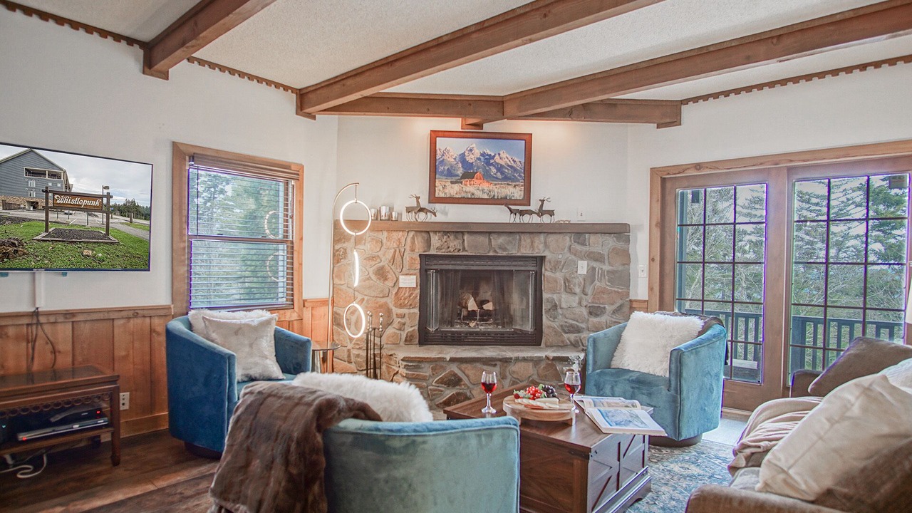 Photo of Livingroom in Snowshoe