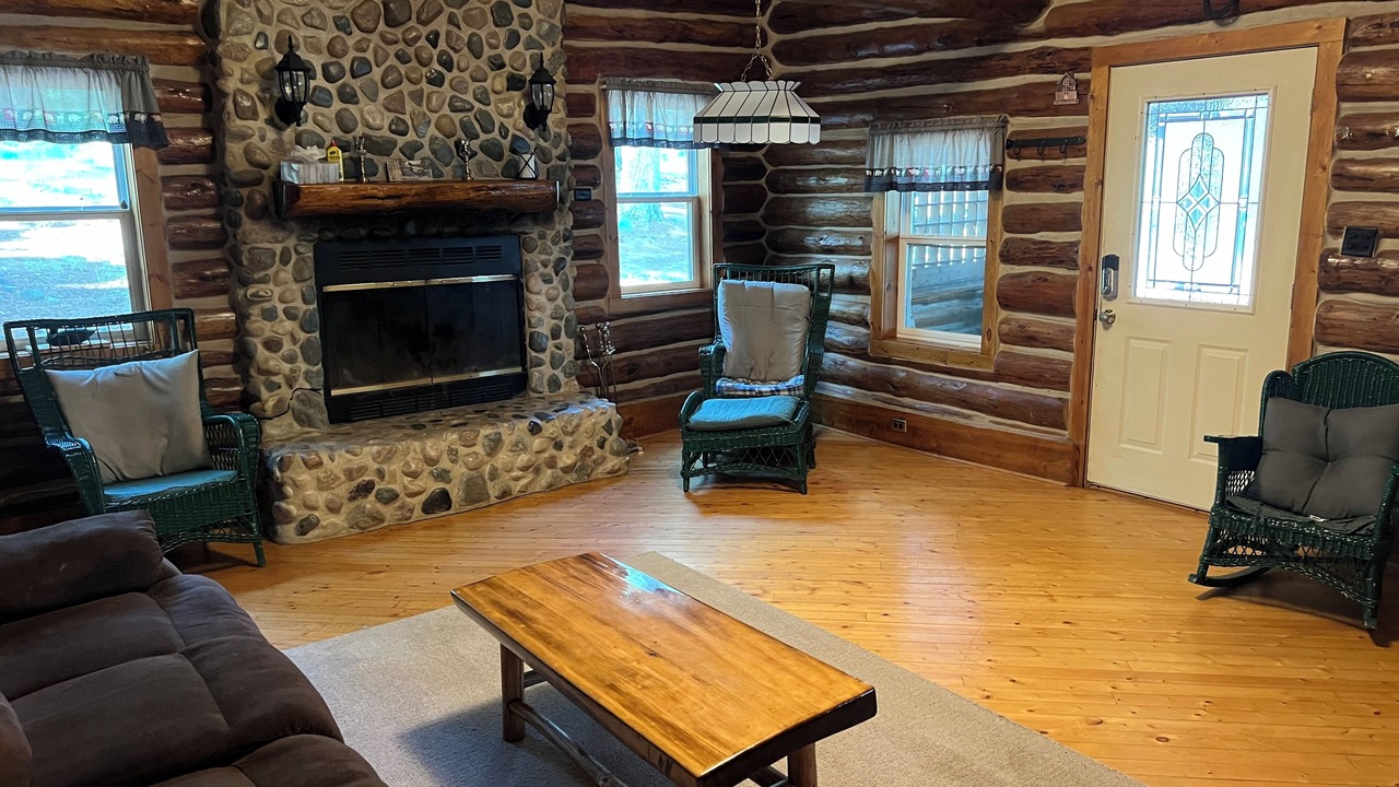Photo of Livingroom in Minong