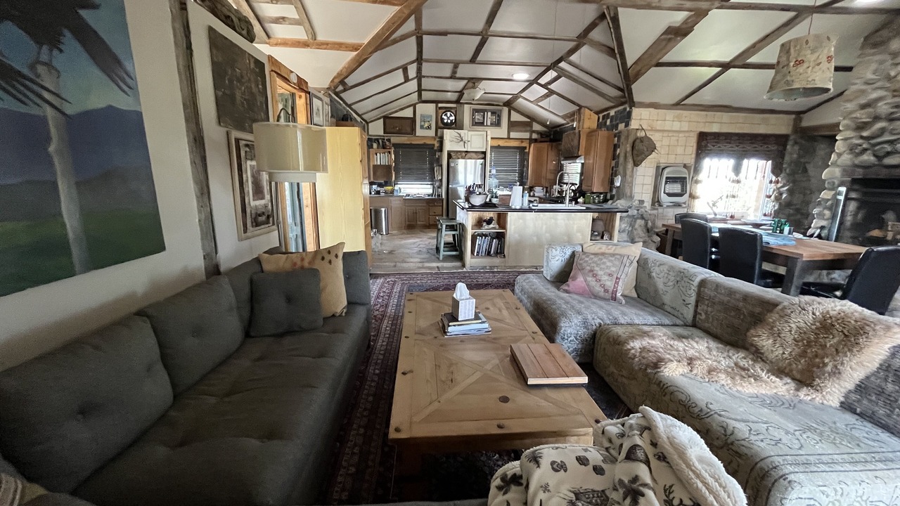 Photo of Livingroom in Carson