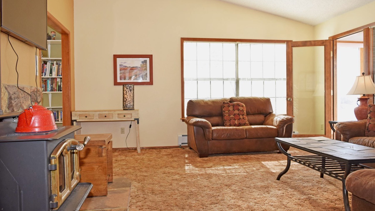 Photo of Livingroom in Red River