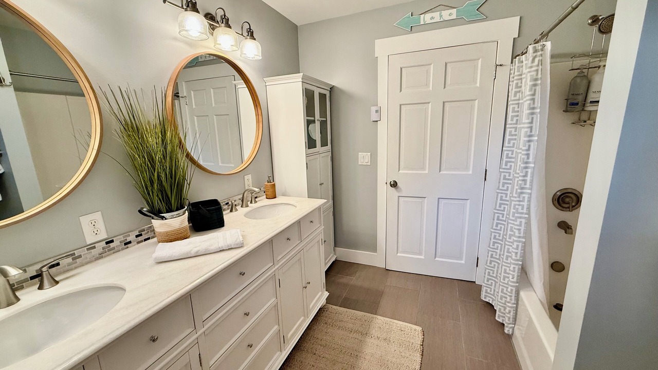 Photo of Bathroom in Suttons Bay