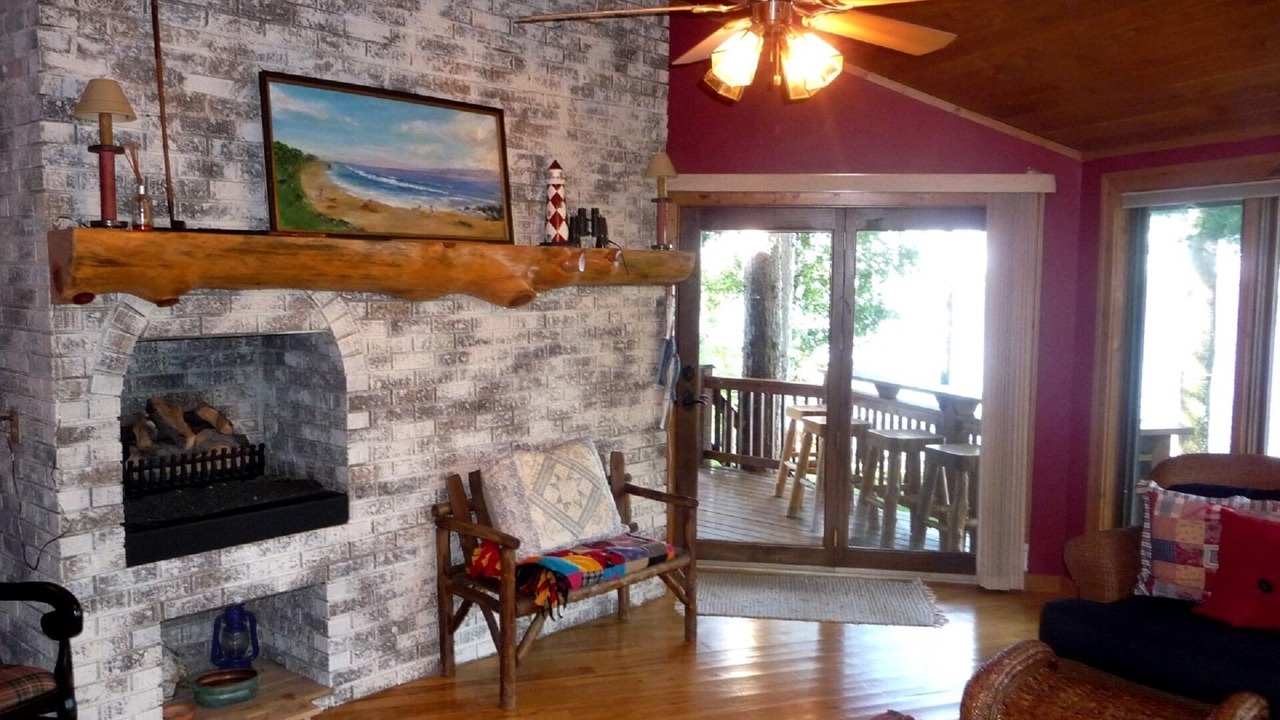 Photo of Livingroom in Crosslake