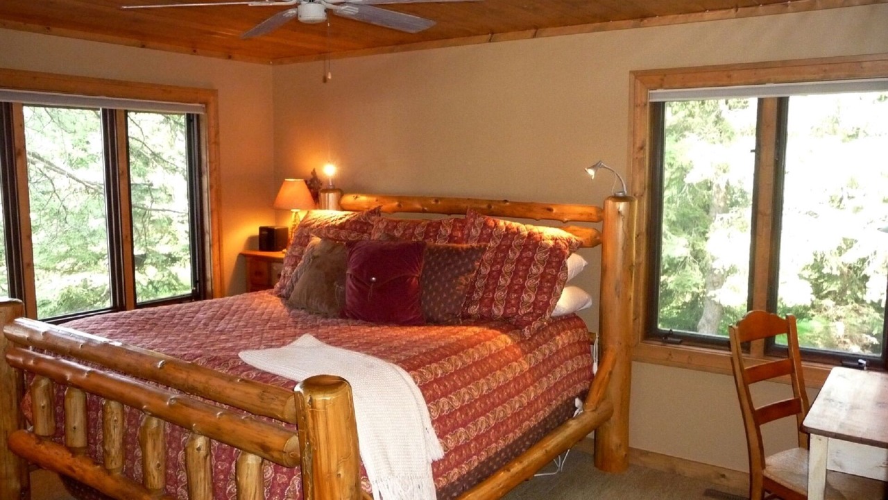 Photo of Bedroom in Crosslake