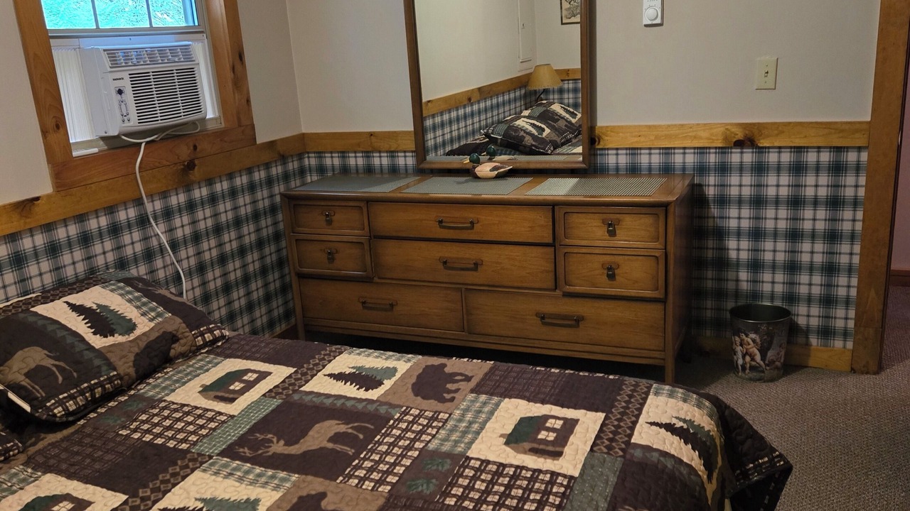 Photo of Bedroom in Croghan