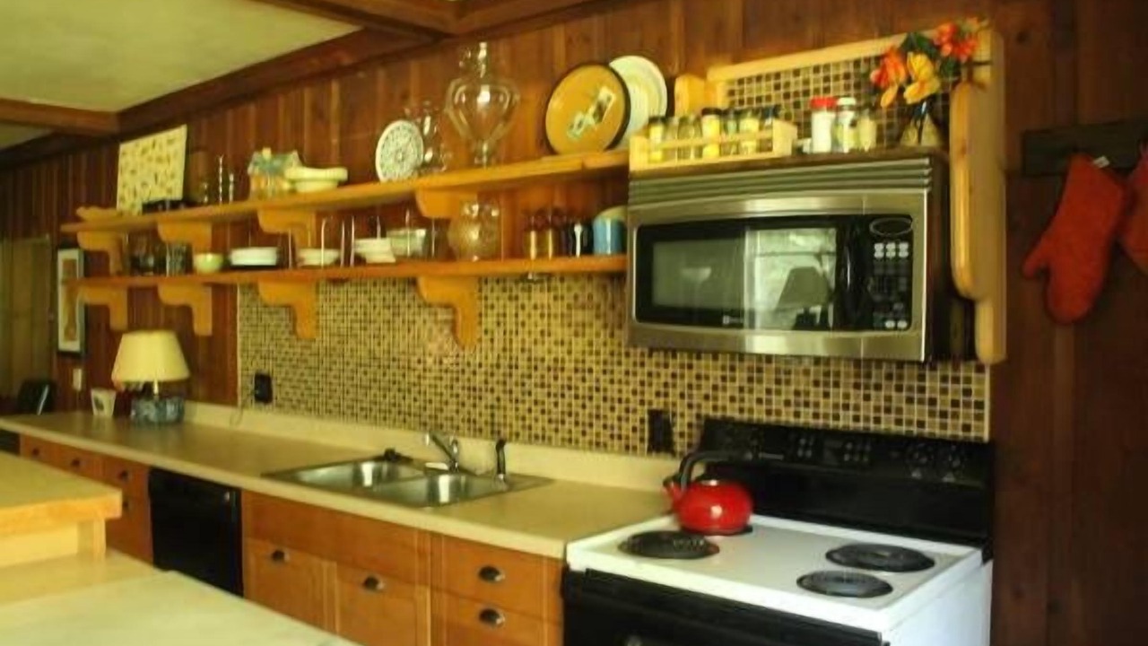 Photo of Kitchen in West Brattleboro