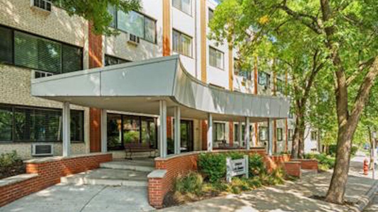 Photo of Outdoor in Linden Hills