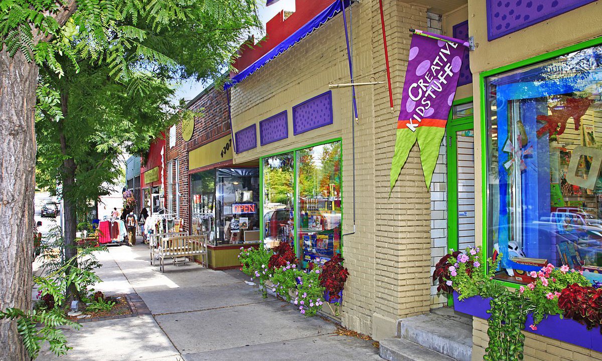 Photo of Outdoor in Linden Hills