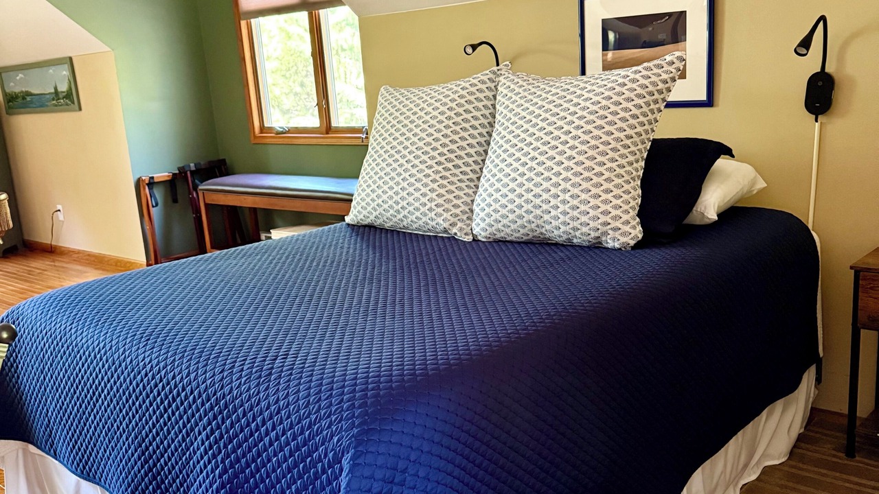 Photo of Bedroom in Lake Leelanau