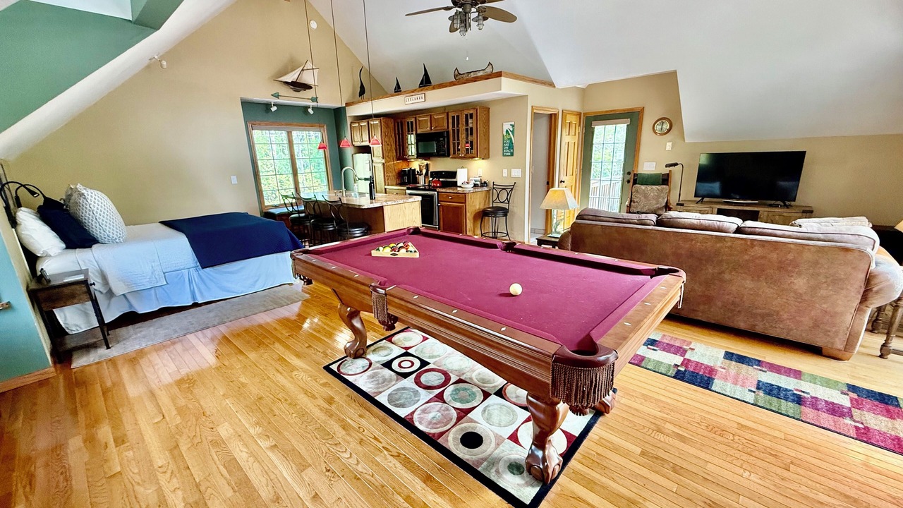 Photo of Bedroom in Lake Leelanau