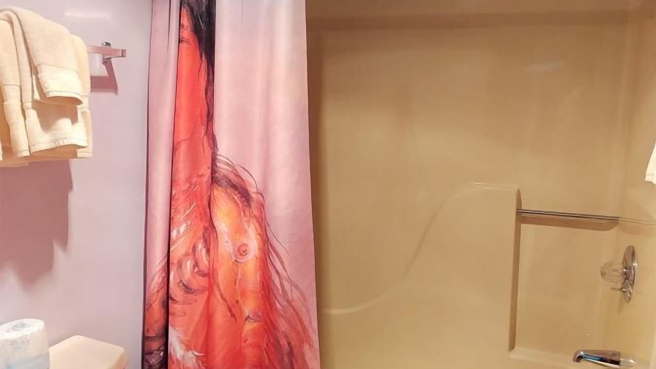 Photo of Bathroom in Red River