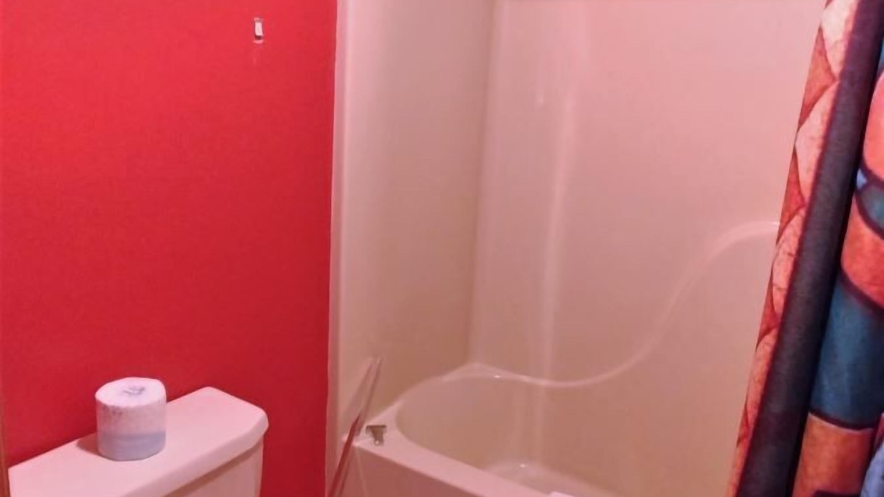 Photo of Bathroom in Red River
