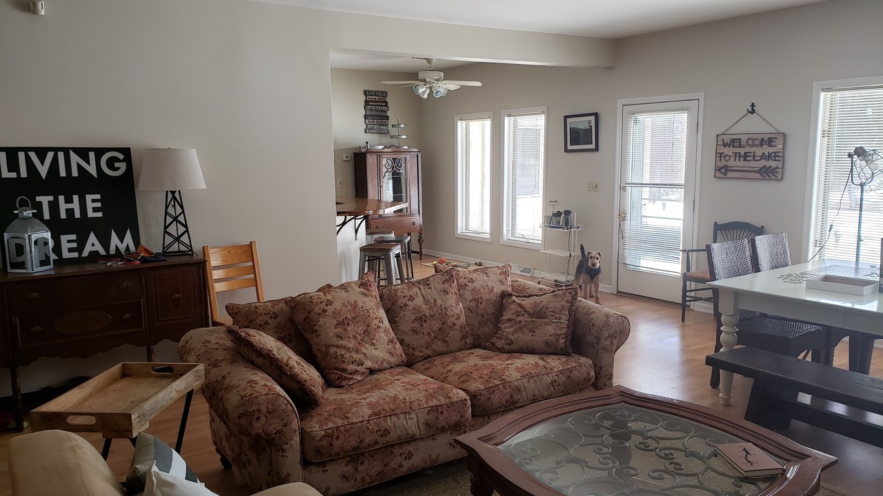 Photo of Livingroom in Silver Bay