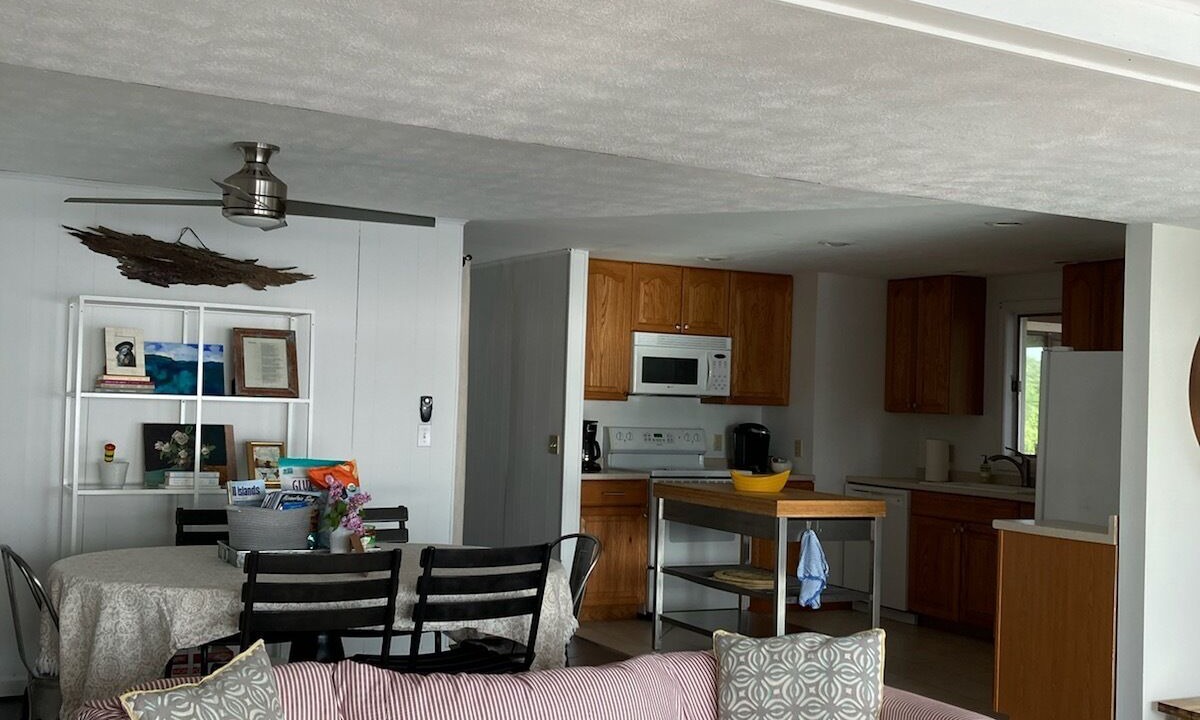 Photo of Livingroom in Redwood
