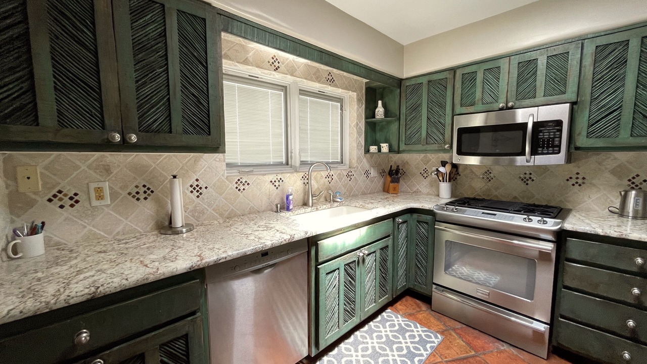 Photo of Kitchen in Northeast Santa Fe