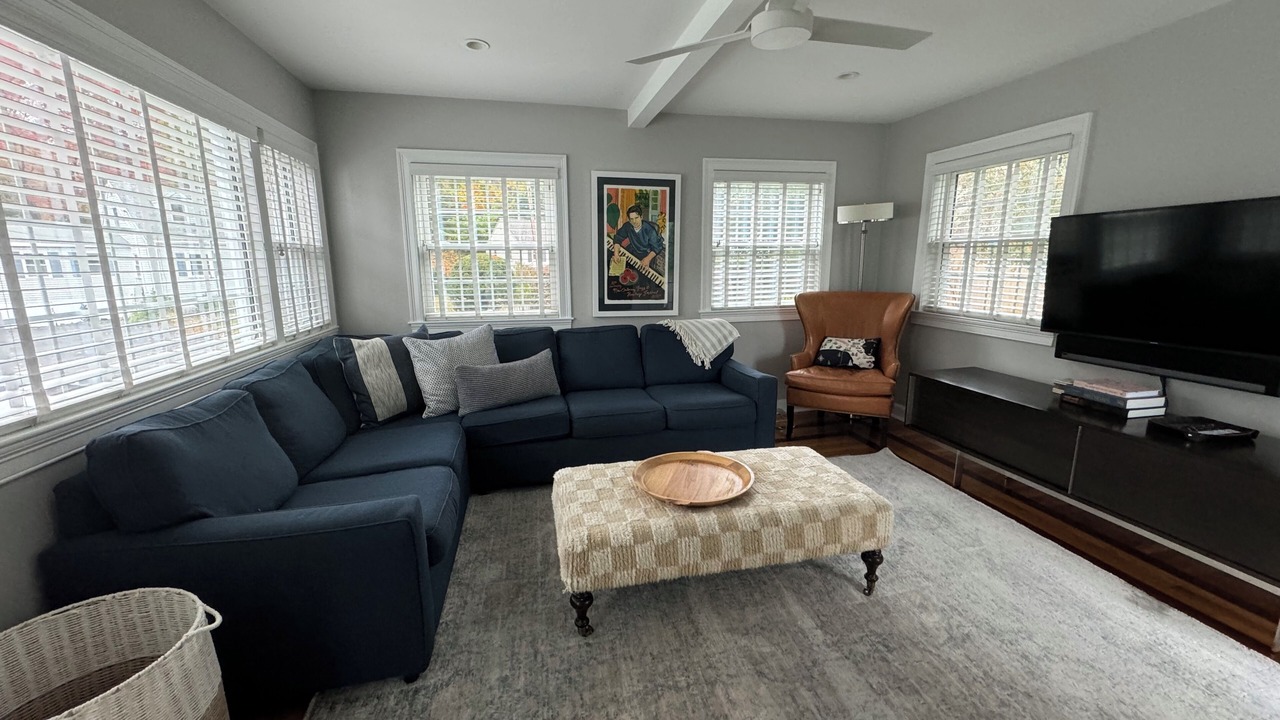 Photo of Livingroom in Bedford