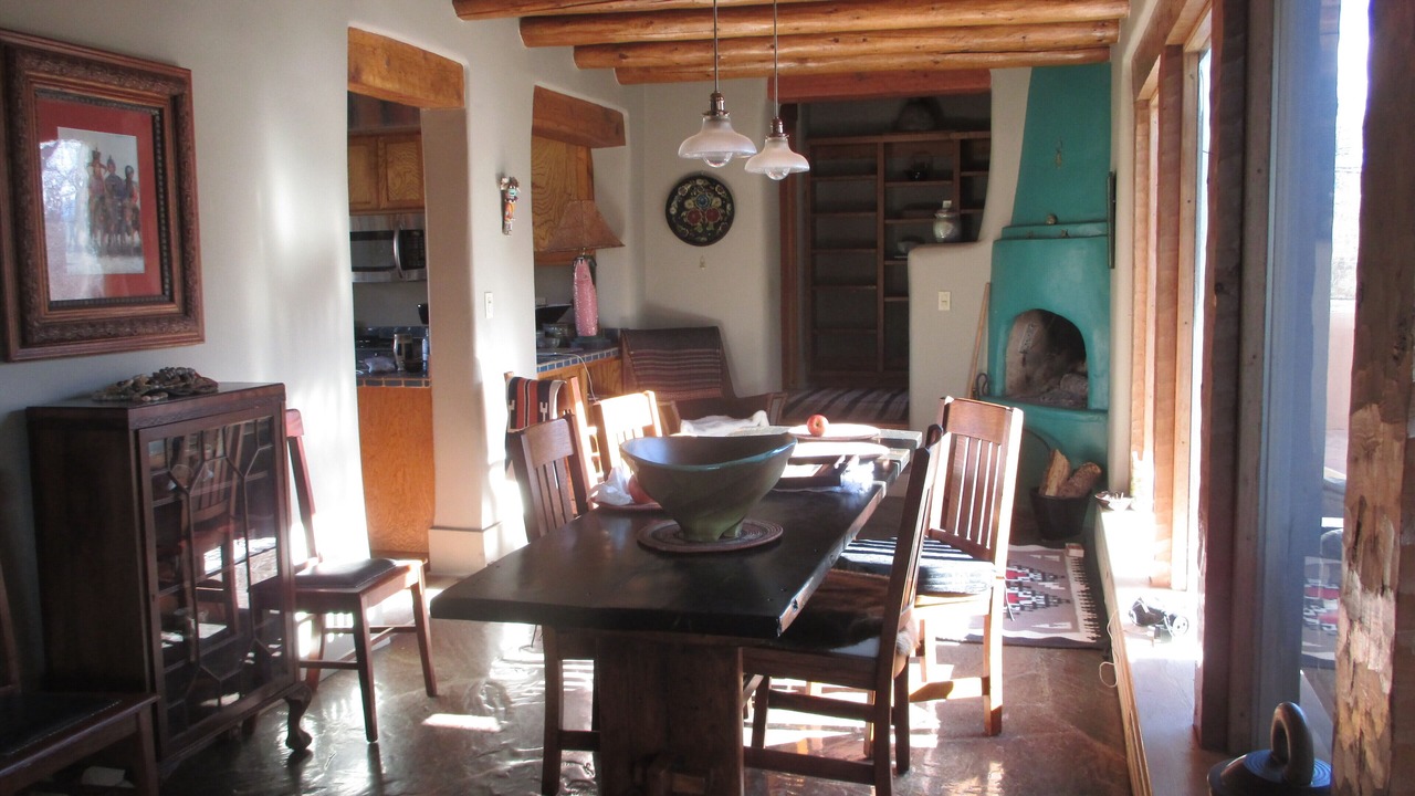 Photo of Livingroom in Taos
