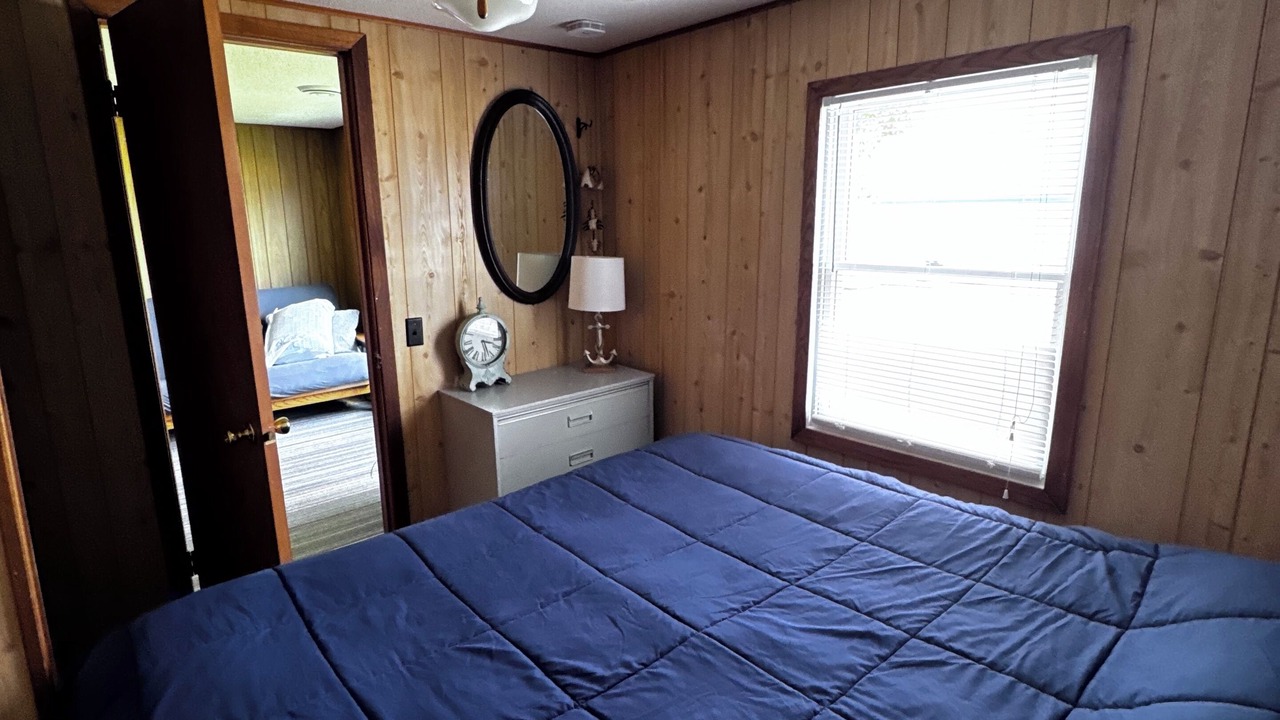 Photo of Bedroom in Shell Lake