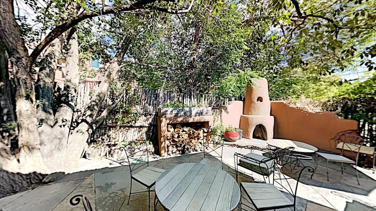 Photo of Others in Downtown Santa Fe