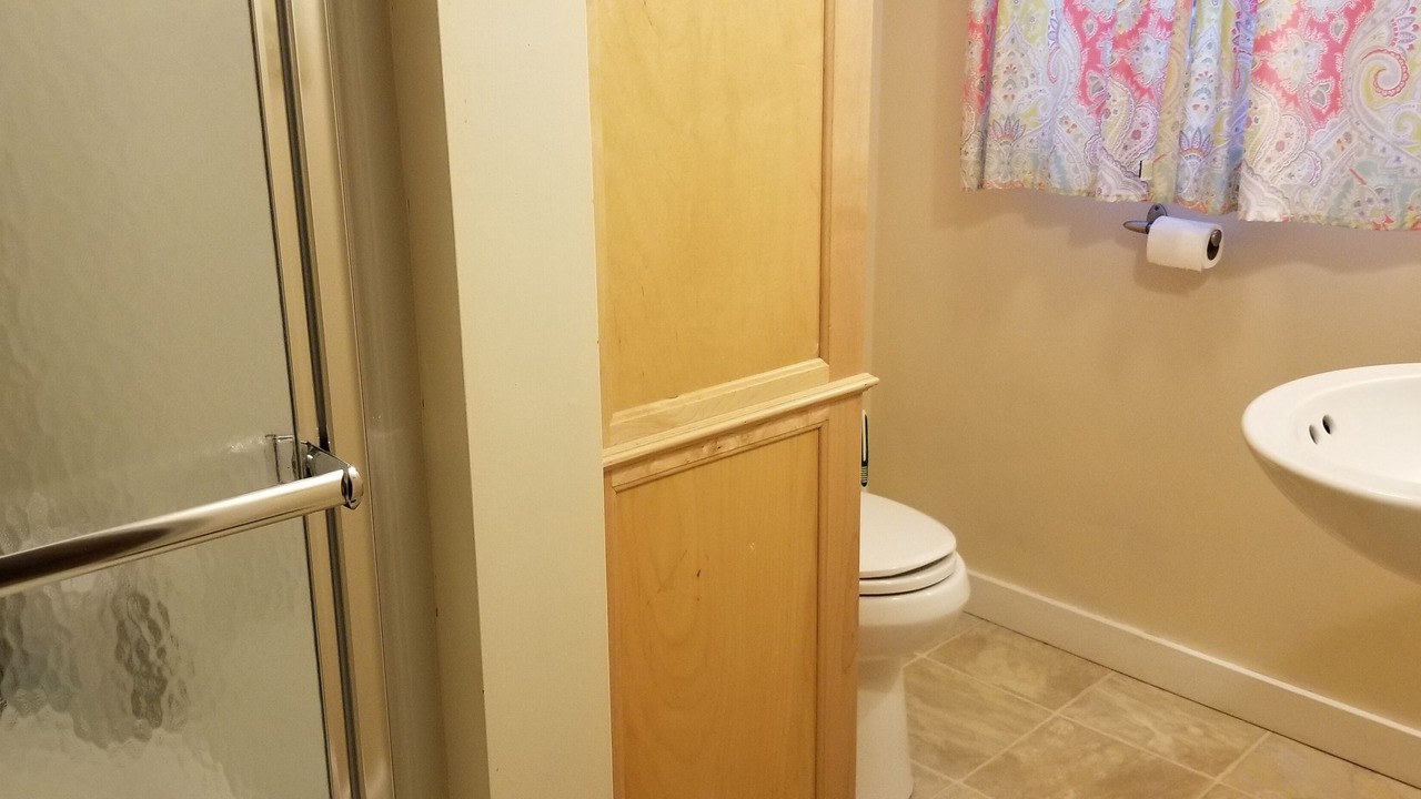 Photo of Bathroom in Star Lake