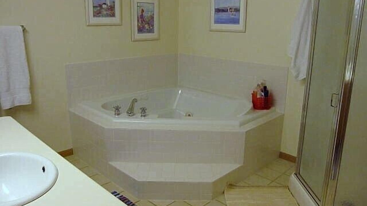 Photo of Bathroom in Eames Farm
