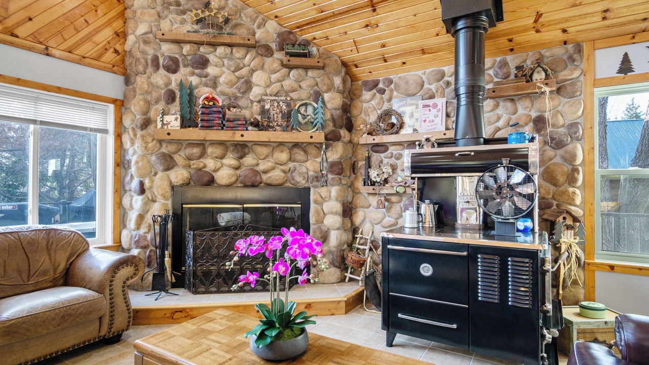 Photo of Bedroom in Holcombe