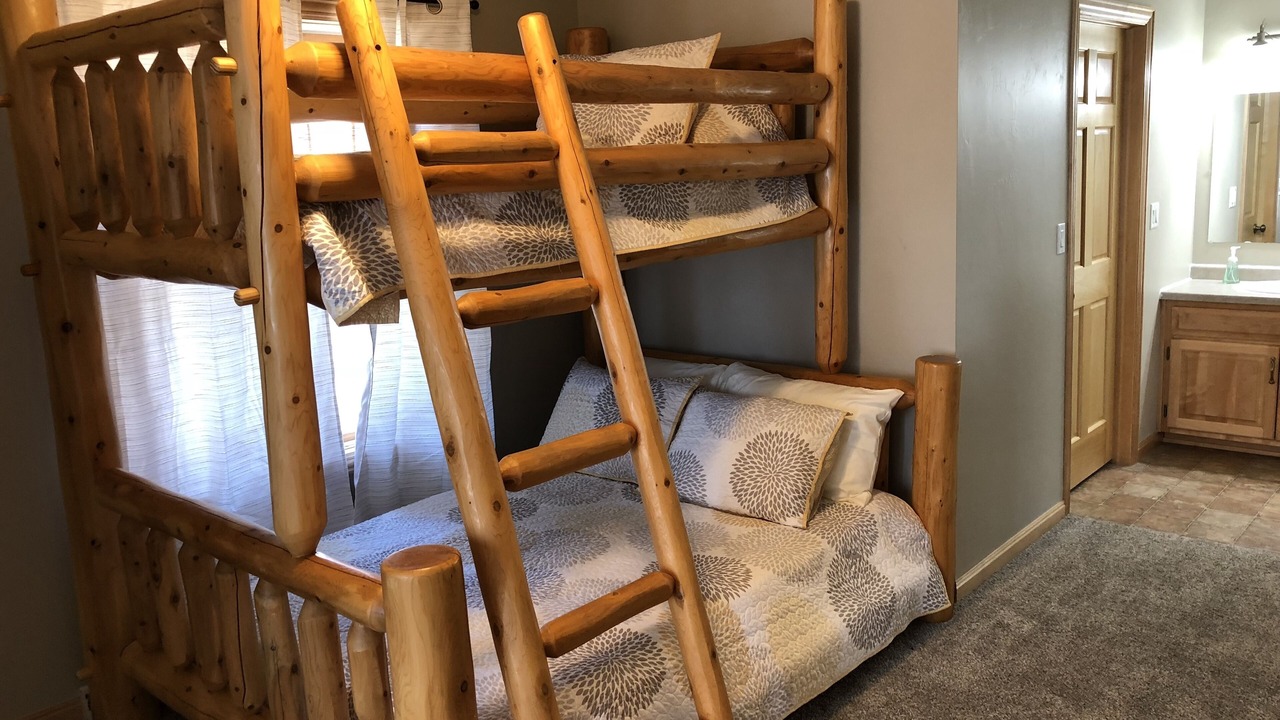 Photo of Bedroom in Abrams
