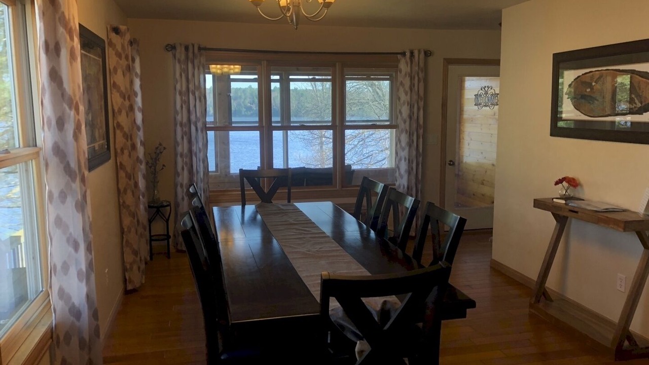 Photo of Outdoor in Abrams