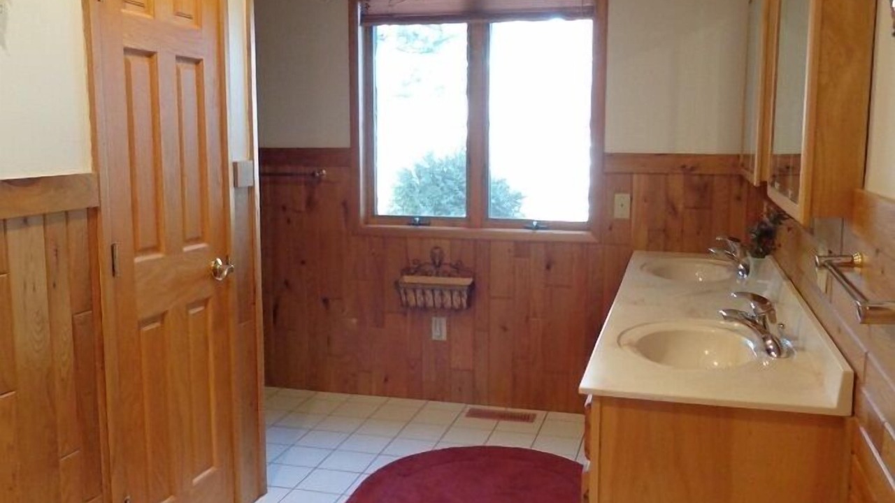 Photo of Bathroom in Hayward