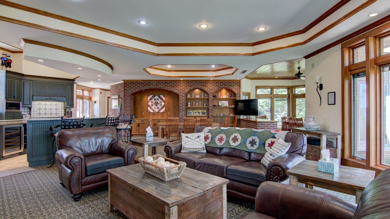 Photo of Livingroom in Tainter Lake
