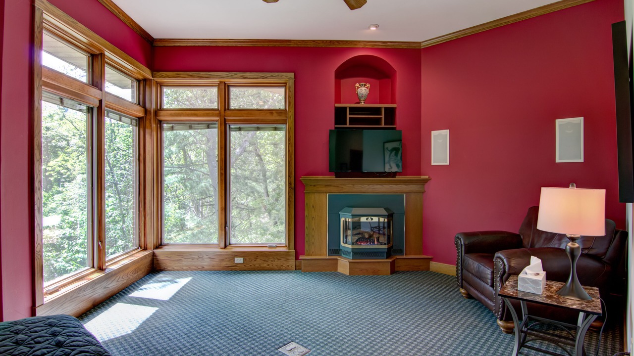Photo of Livingroom in Tainter Lake