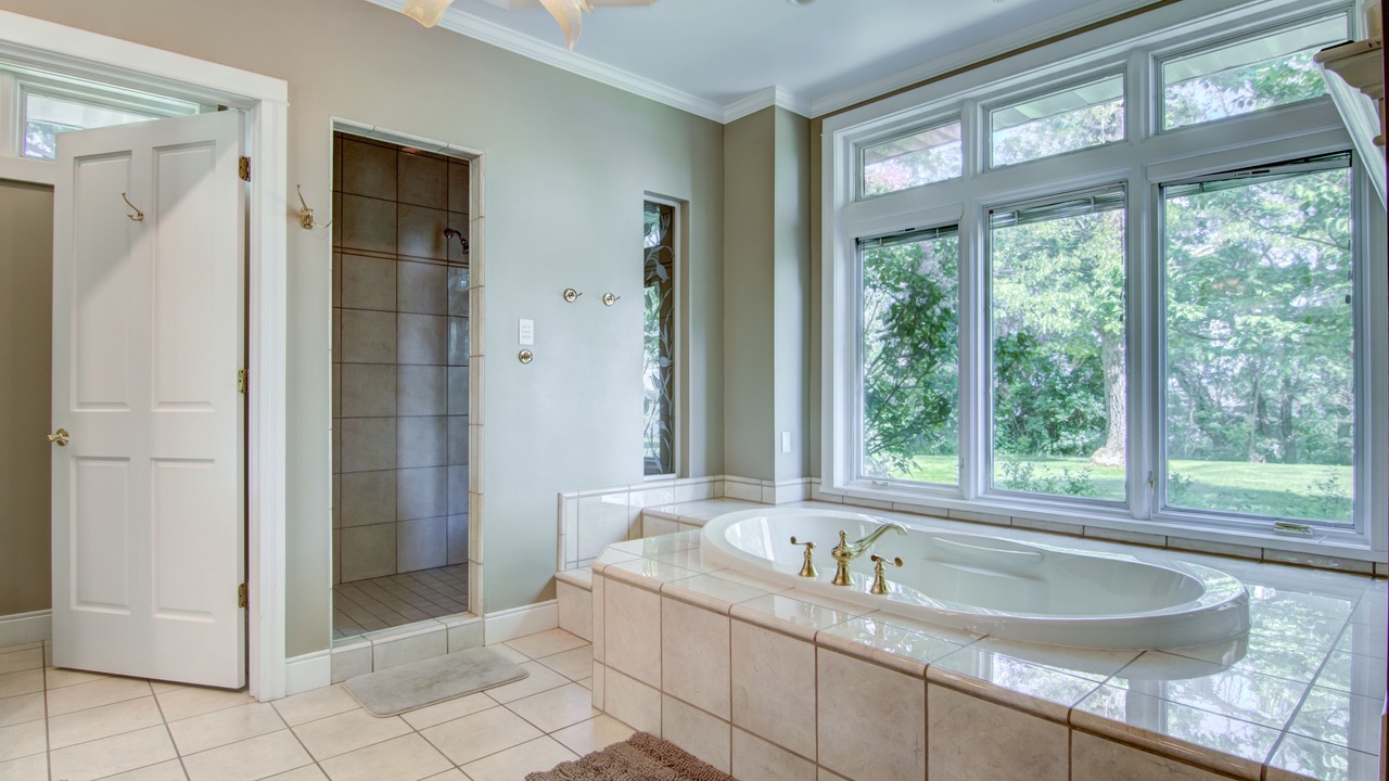 Photo of Bathroom in Tainter Lake