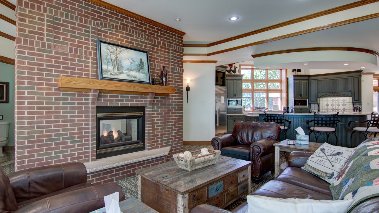Photo of Livingroom in Tainter Lake
