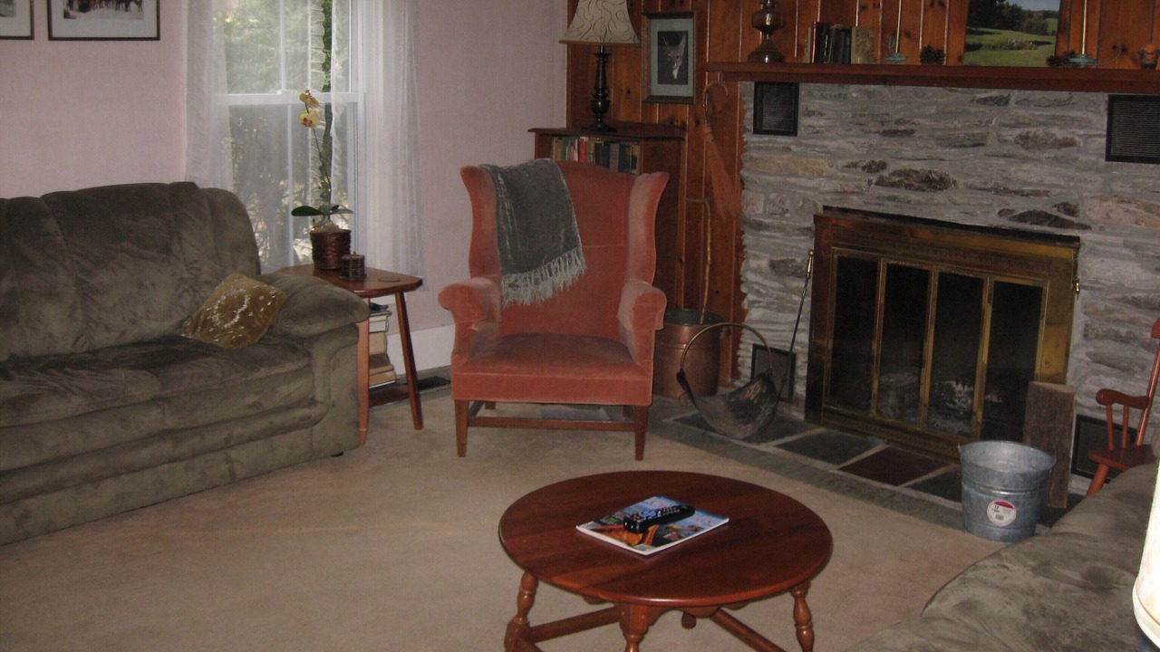 Photo of Livingroom in Goshen