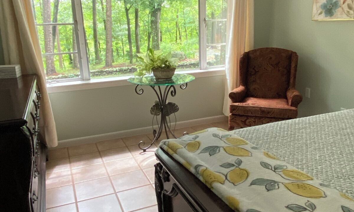 Photo of Bedroom in Caddo Gap