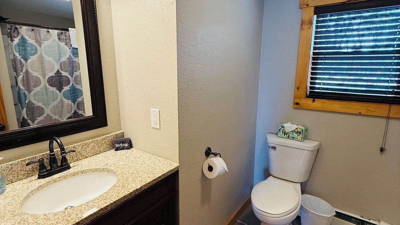 Photo of Bathroom in Baxter