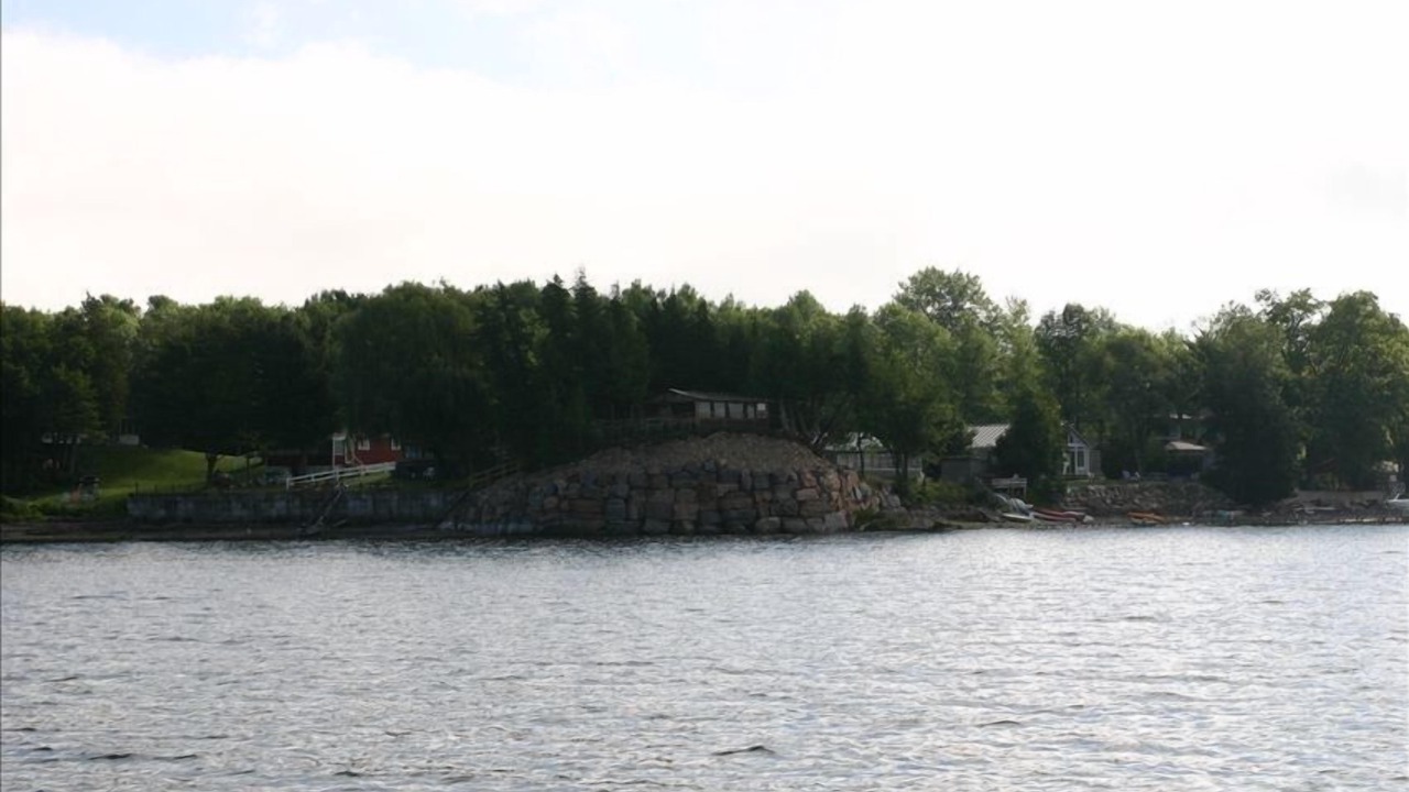 Photo of Others in Malletts Bay