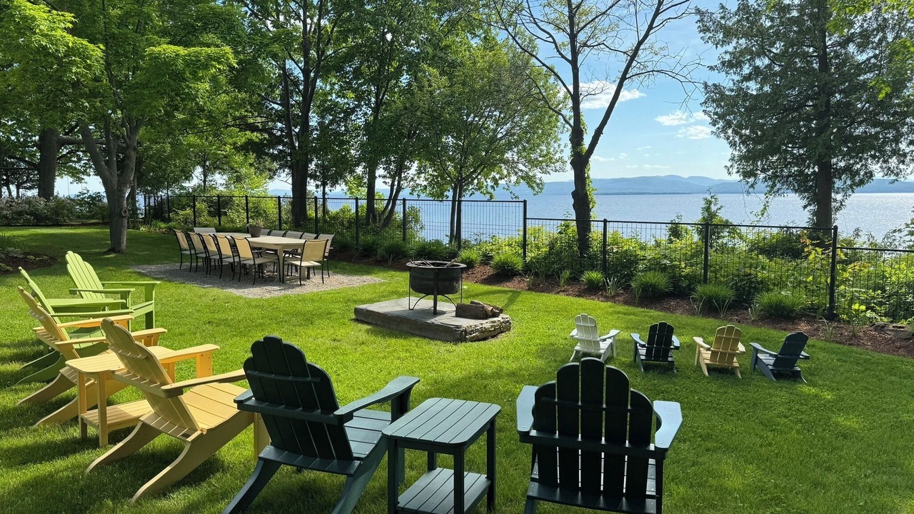 Photo of Others in Malletts Bay