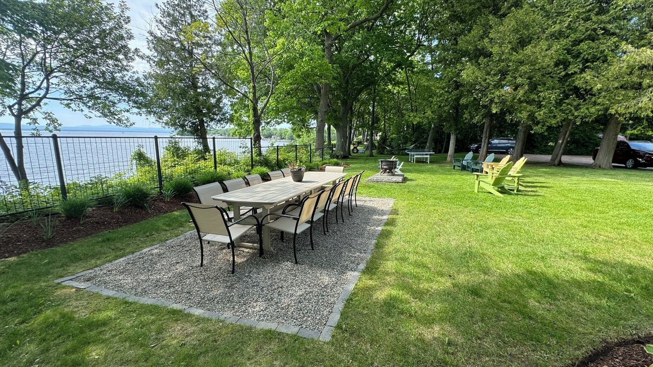Photo of Outdoor in Malletts Bay