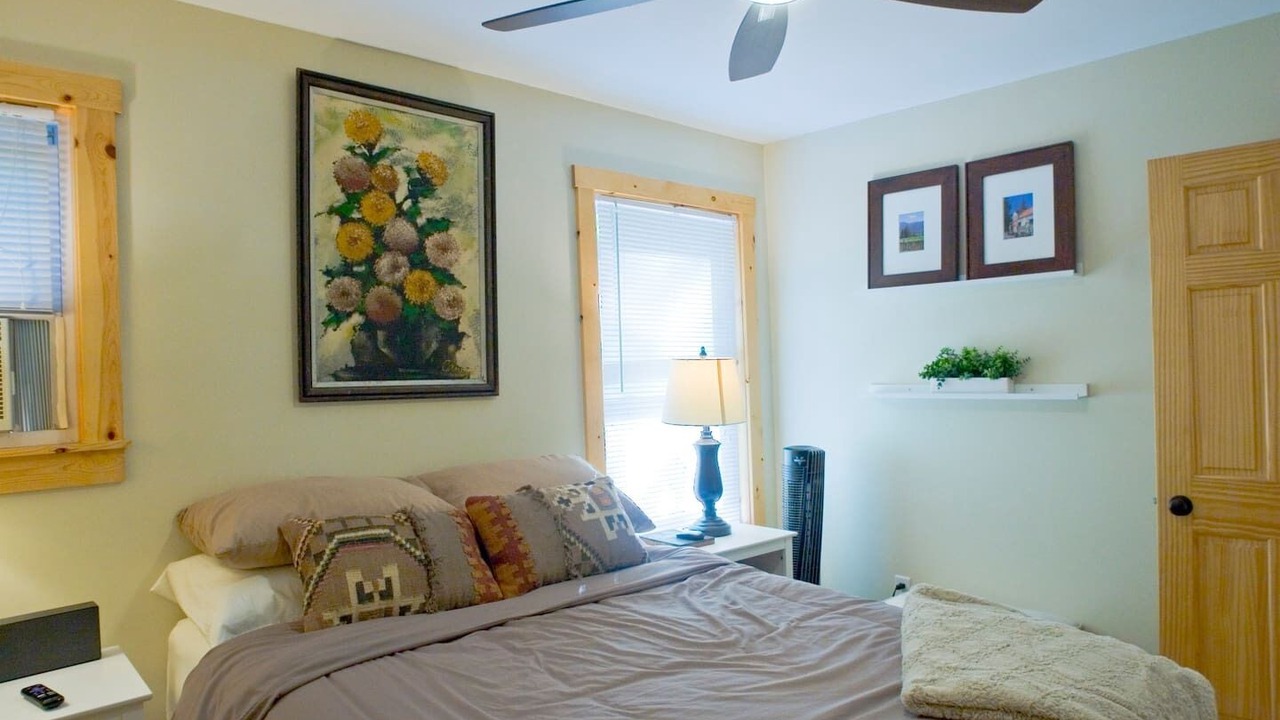 Photo of Bedroom in Spring Lake