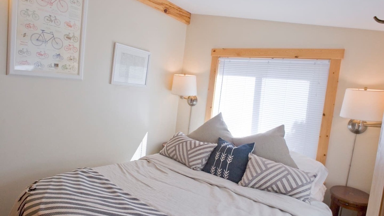 Photo of Bedroom in Spring Lake