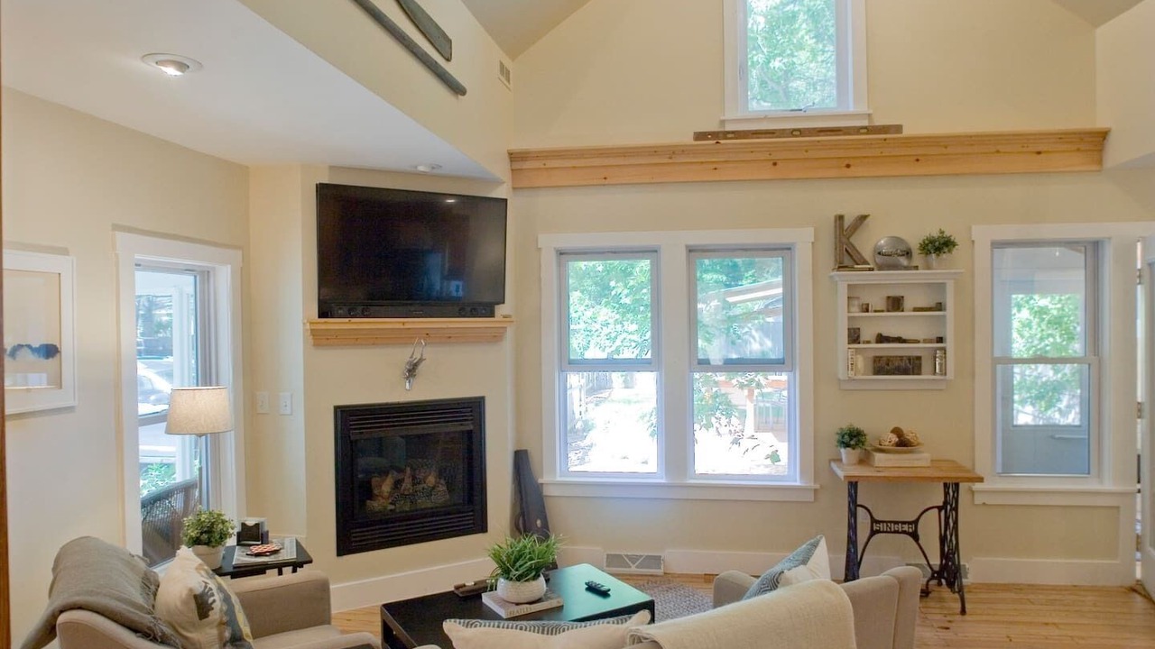 Photo of Livingroom in Spring Lake