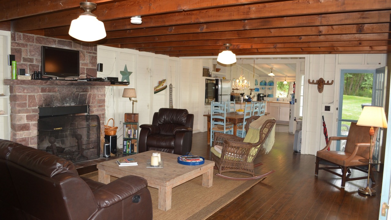 Photo of Livingroom in South Hero
