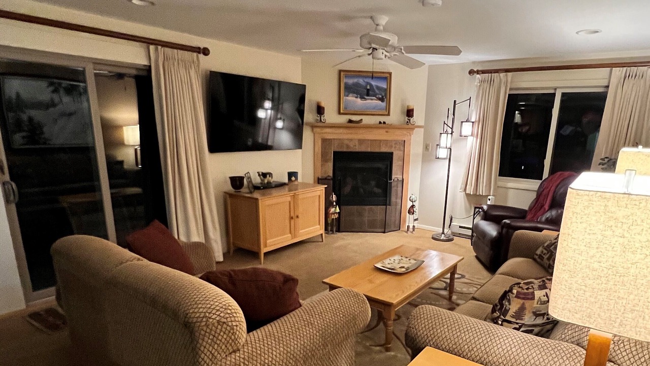 Photo of Livingroom in Jeffersonville