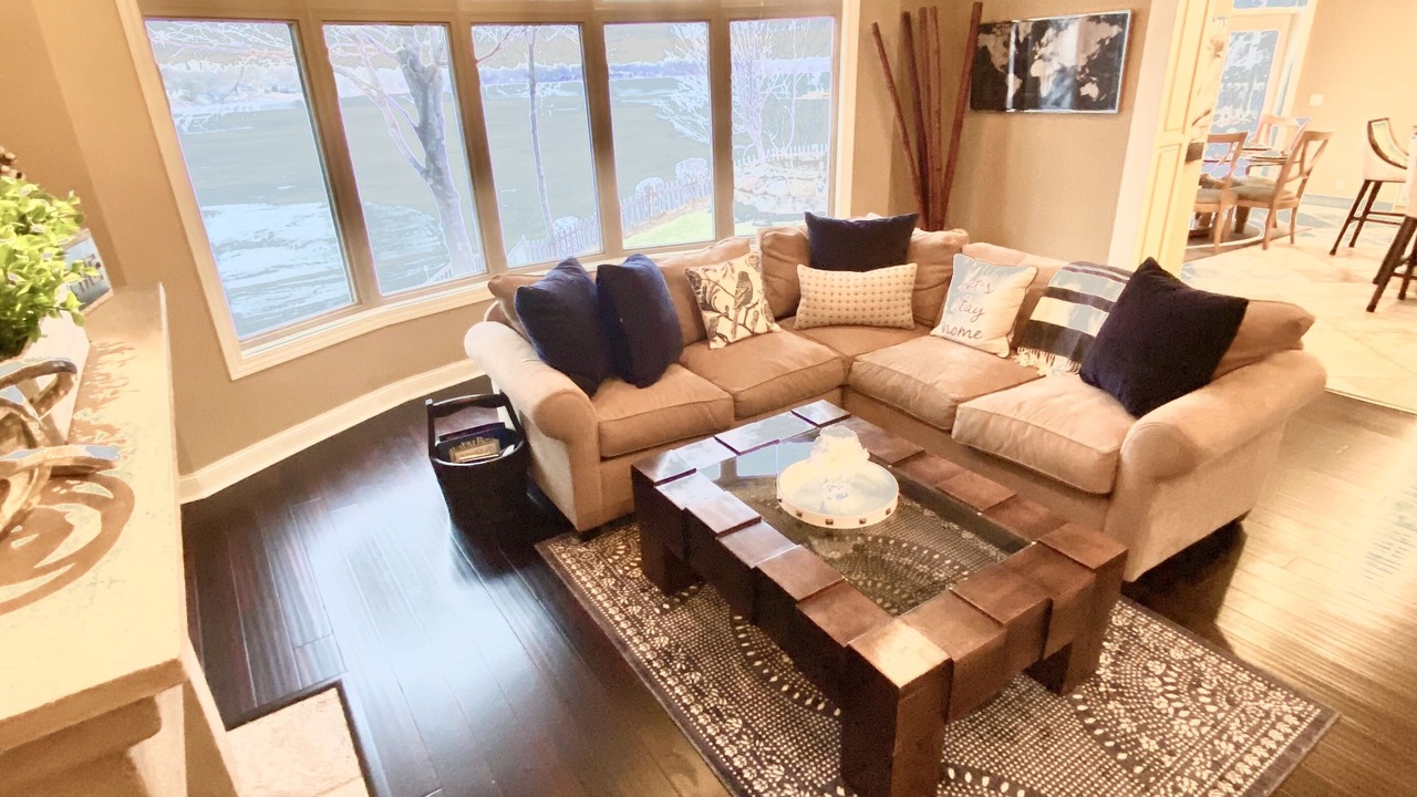 Photo of Livingroom in Mound